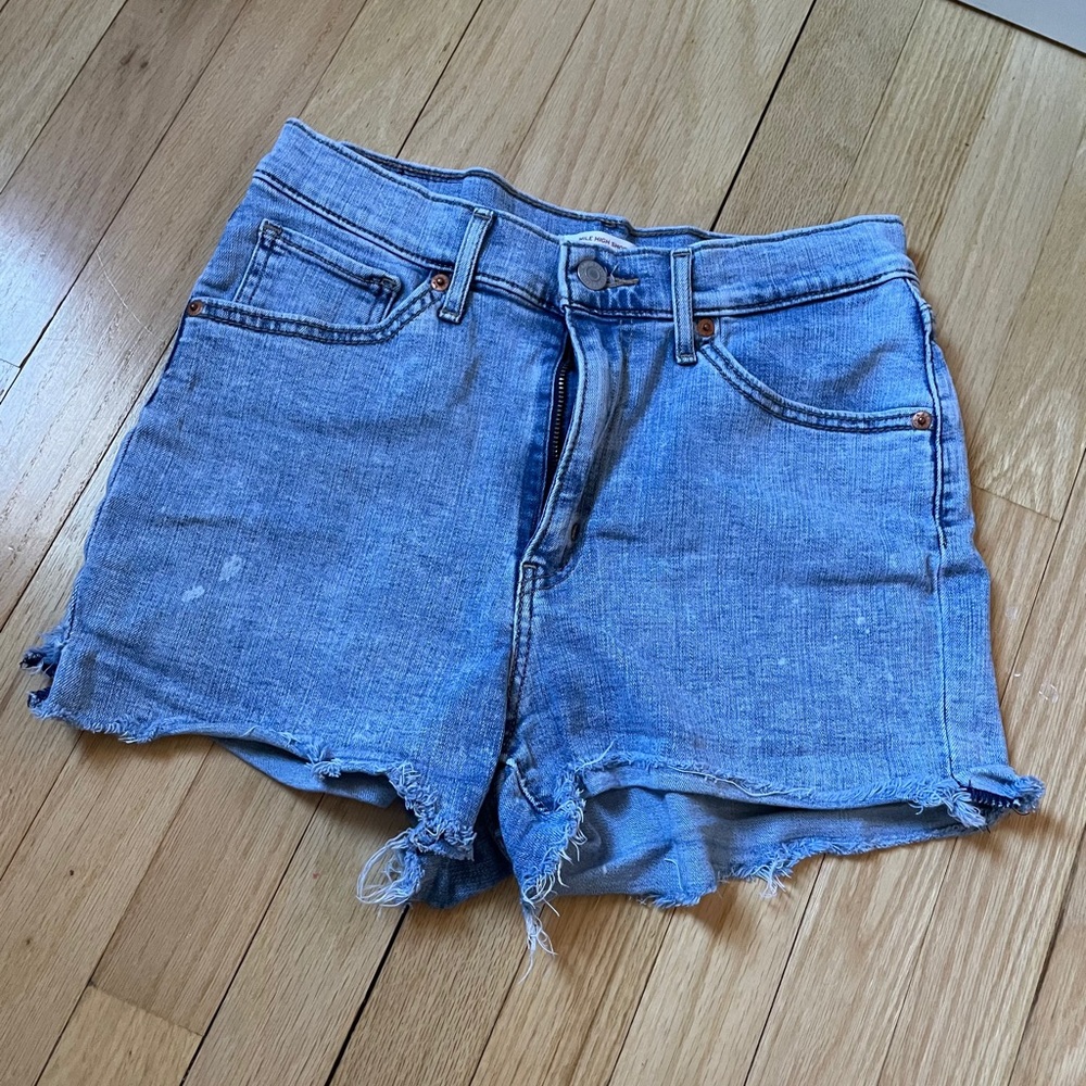 Levi Mile High Short - High Rise Jean - 30